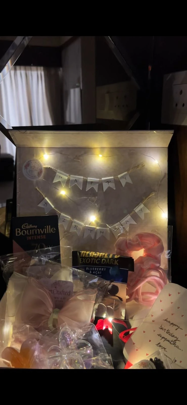 Customized hamper image 1