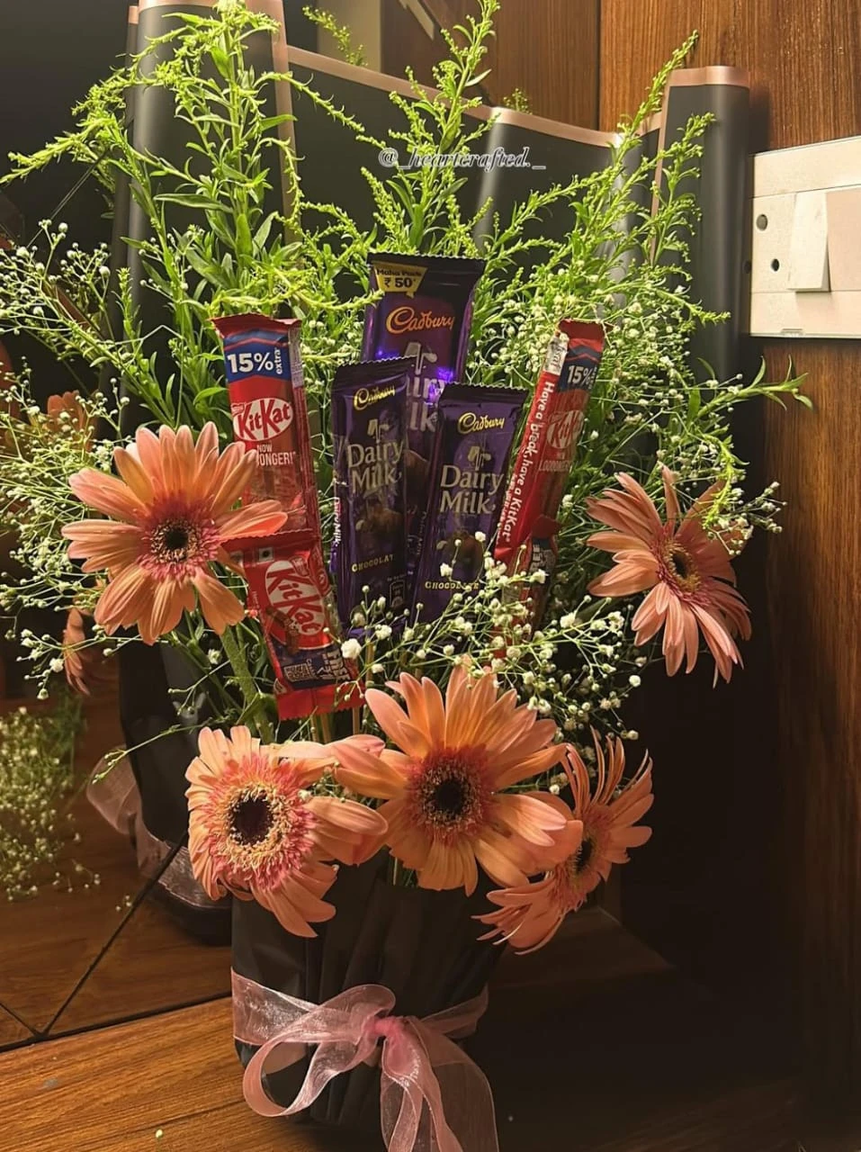 Deluxe chocolate bouquets image 2