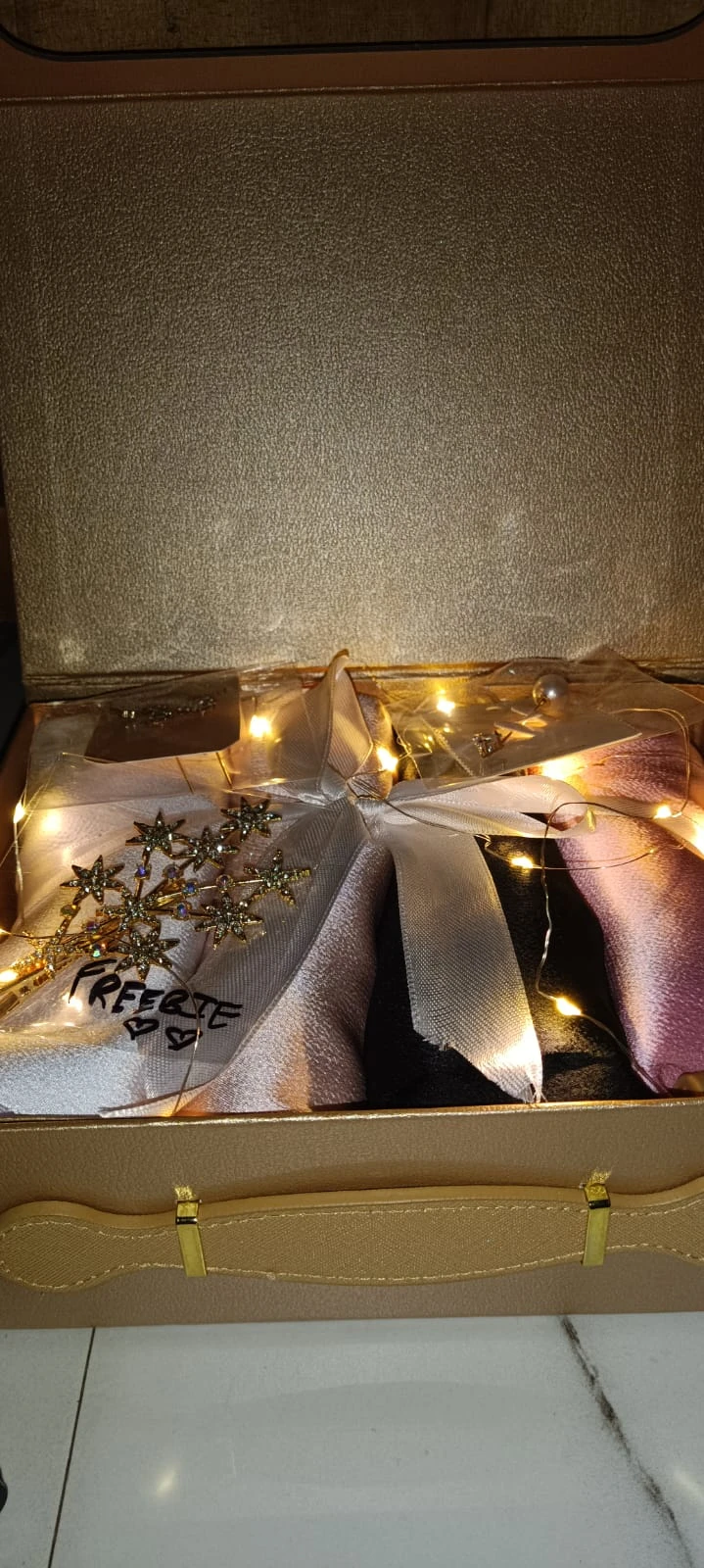 Hijab hamper image 2