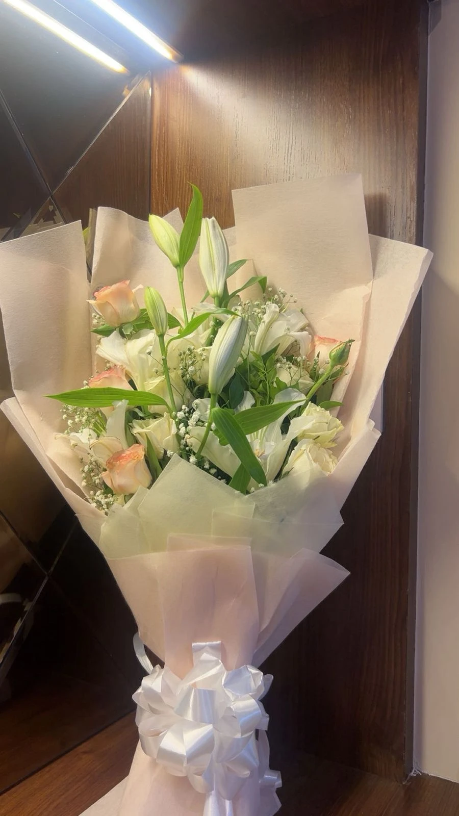 Tulip Bouquet image 1